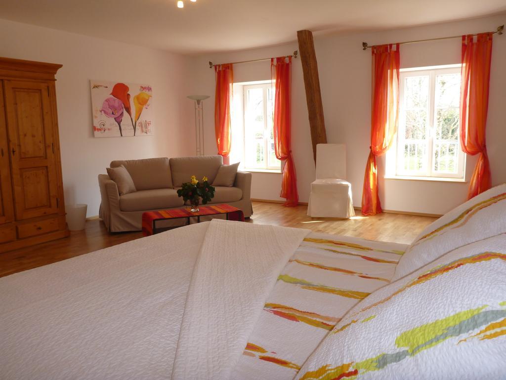 Domaine Du Papillon Bed & Breakfast Lesparre-Medoc Phòng bức ảnh